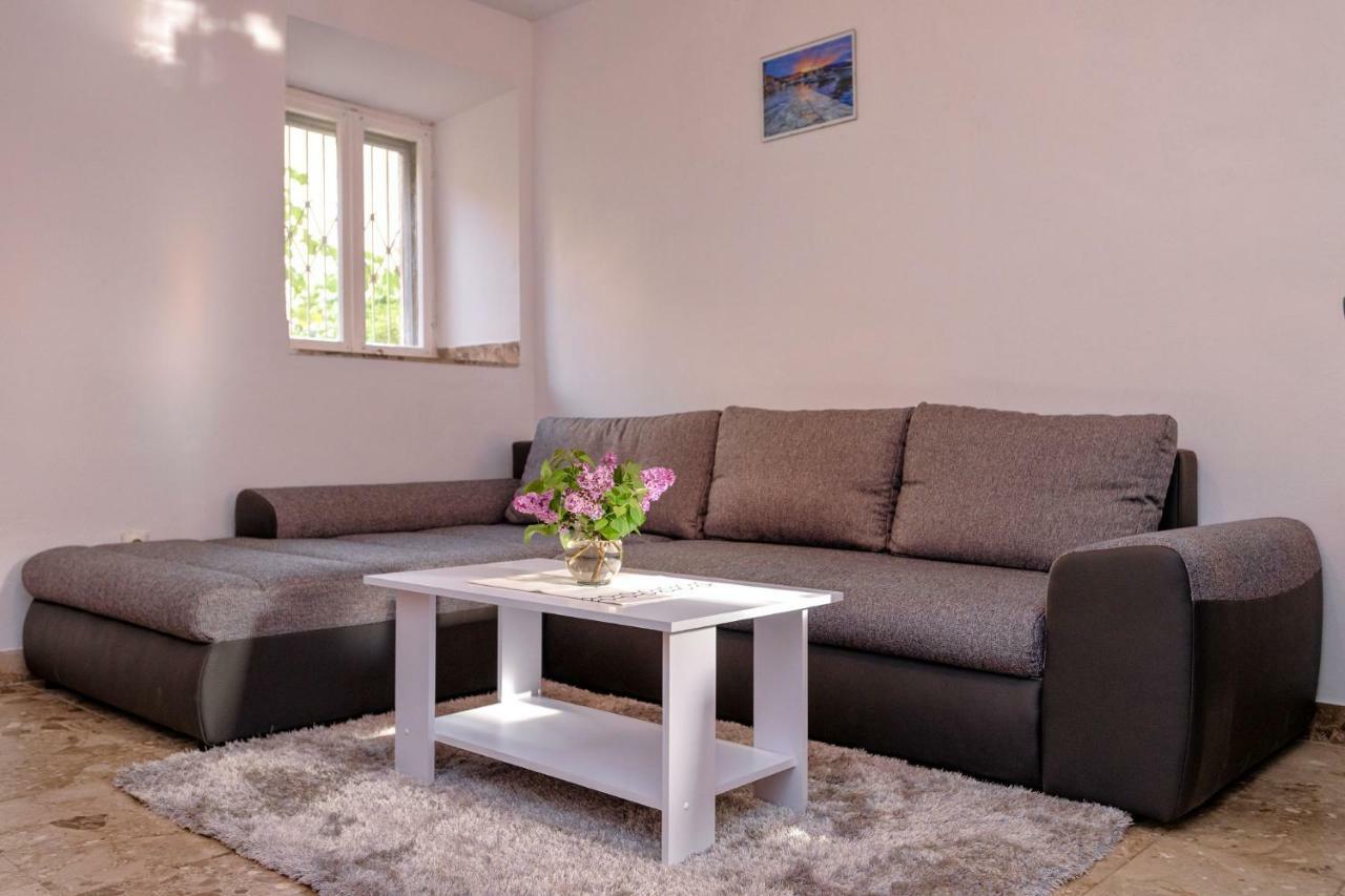 Apartment Mediteran 斯塔里格勒 外观 照片